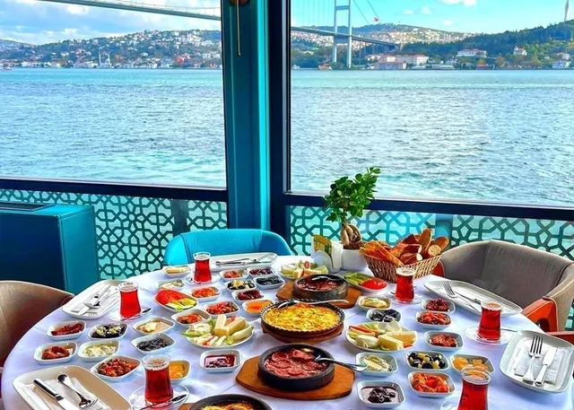 Bosphorus Cruise Tickets & Tours - Breakfast Cruise