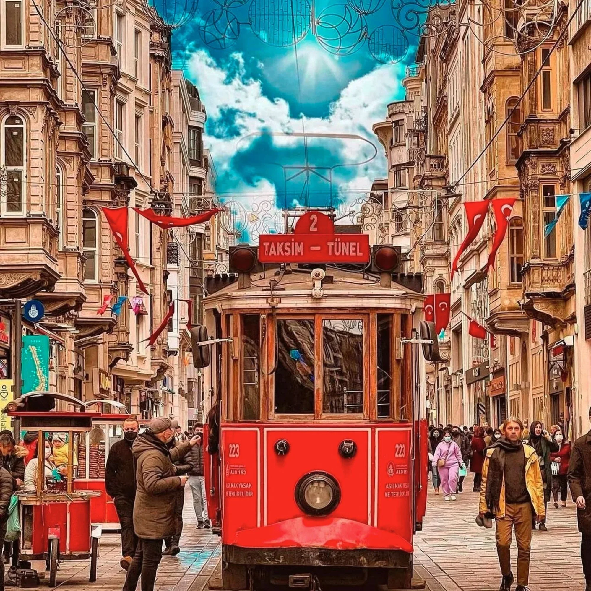 Από την Πλατεία Ταξίμ στον Πύργο του Γαλατά Περιήγηση με Ηχητικό Οδηγό