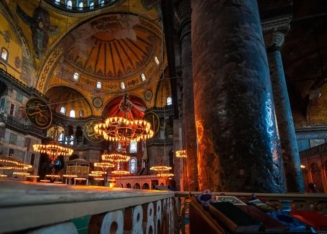 Wycieczka z przewodnikiem po Hagia Sophia z wejściem bez kolejki do kasy - Image 3