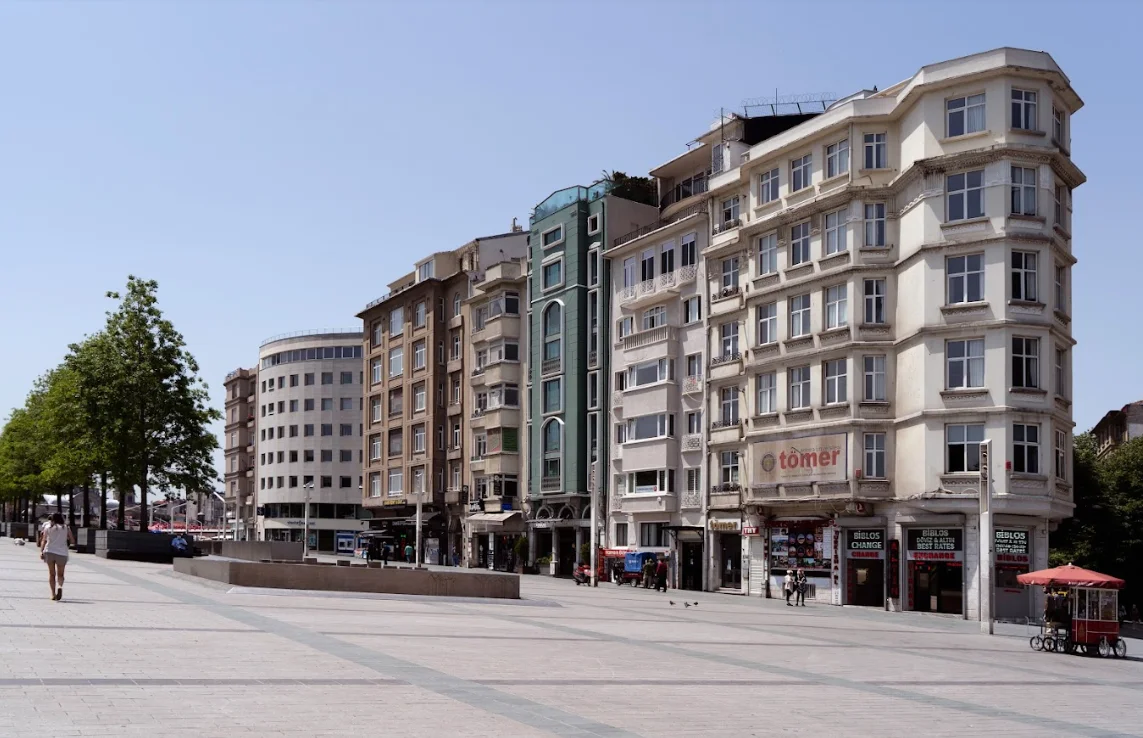 Avantgarde Hotel Taksim Square exterior and surrounding area