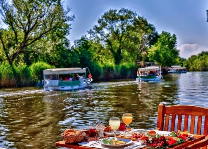 Lake Saklı Göl natural scenery near Agva