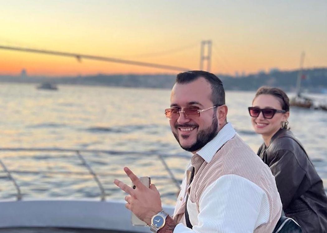 Istanbul Bosphorus Sunset Cruise with Wine on a Luxury Yacht - Image 4
