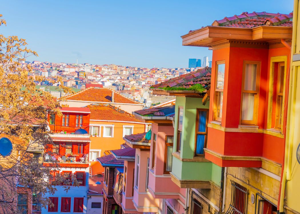 Instagrammable Istanbul: Rooftops, Colorful Streets, and the City’s Most Iconic Photo Angles