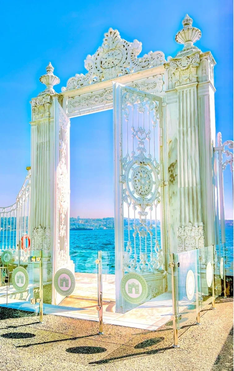 Dolmabahce Palace Ticket & Bosphorus Boat Tour Experience - Image 1
